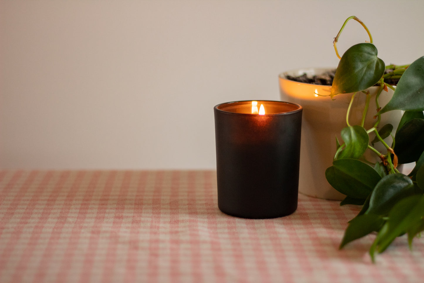 Black Ceramic Candle with Bamboo Lid